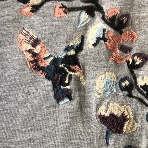 Embroidered Floral Top - Picture 3 of 3